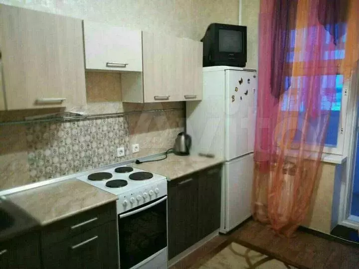 1-к. квартира, 40м, 8/9эт. - Фото 0