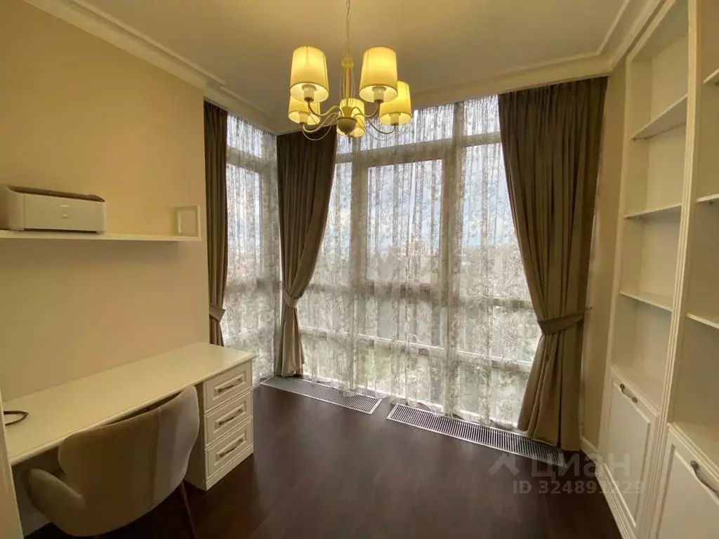 3-к кв. Краснодарский край, Сочи Центральный мкр, ул. Войкова, 27 ... - Фото 2