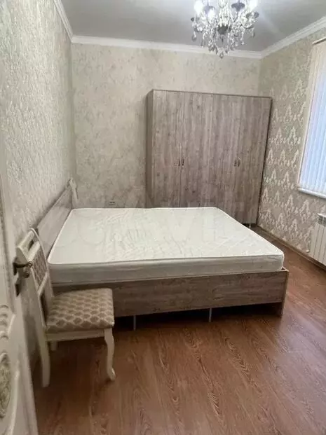 2-к. квартира, 70м, 2/10эт. - Фото 0