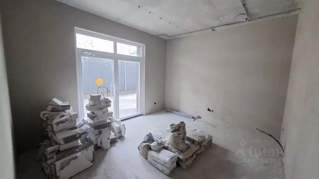 Помещение свободного назначения в Крым, Симферополь ул. Караимская, 50 ... - Фото 2