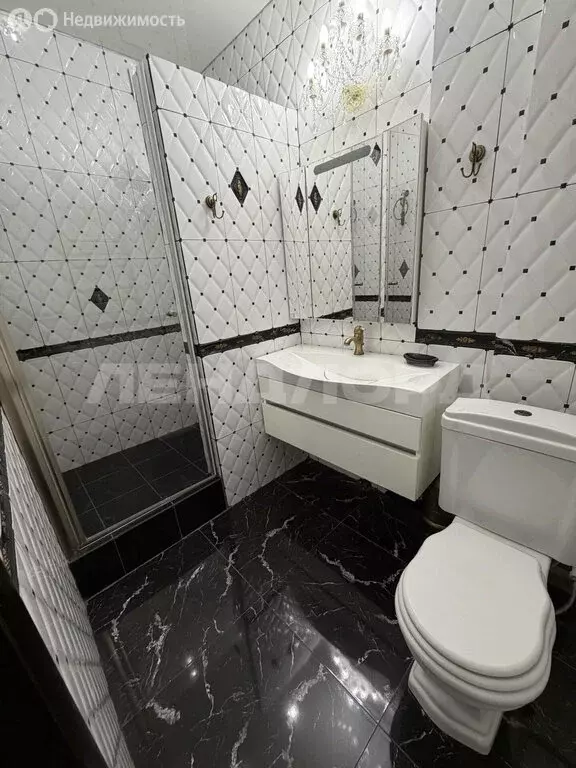 1-комнатная квартира: Новочеркасск, улица Просвещения, 108 (51 м) - Фото 1