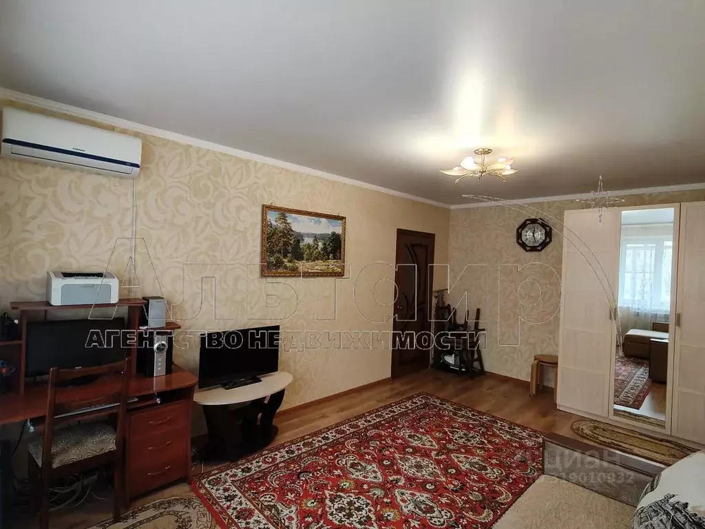 1-к кв. Ростовская область, Ростов-на-Дону Вятская ул., 104 (37.0 м) - Фото 0