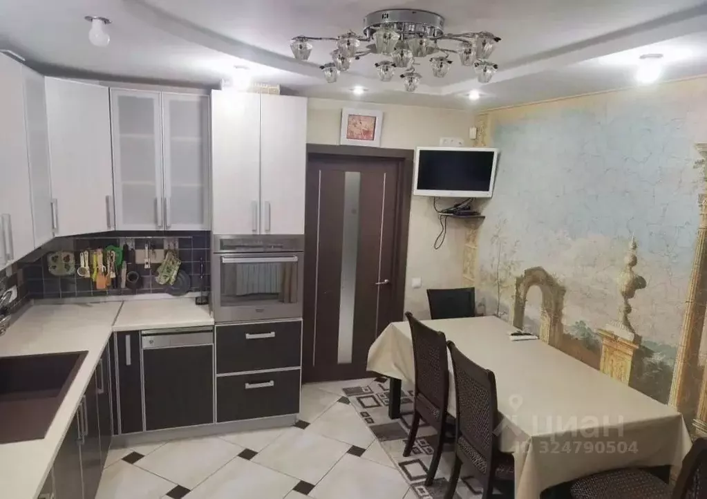 3-к кв. Липецкая область, Липецк ул. Космонавтов, 36/4 (90.0 м) - Фото 1