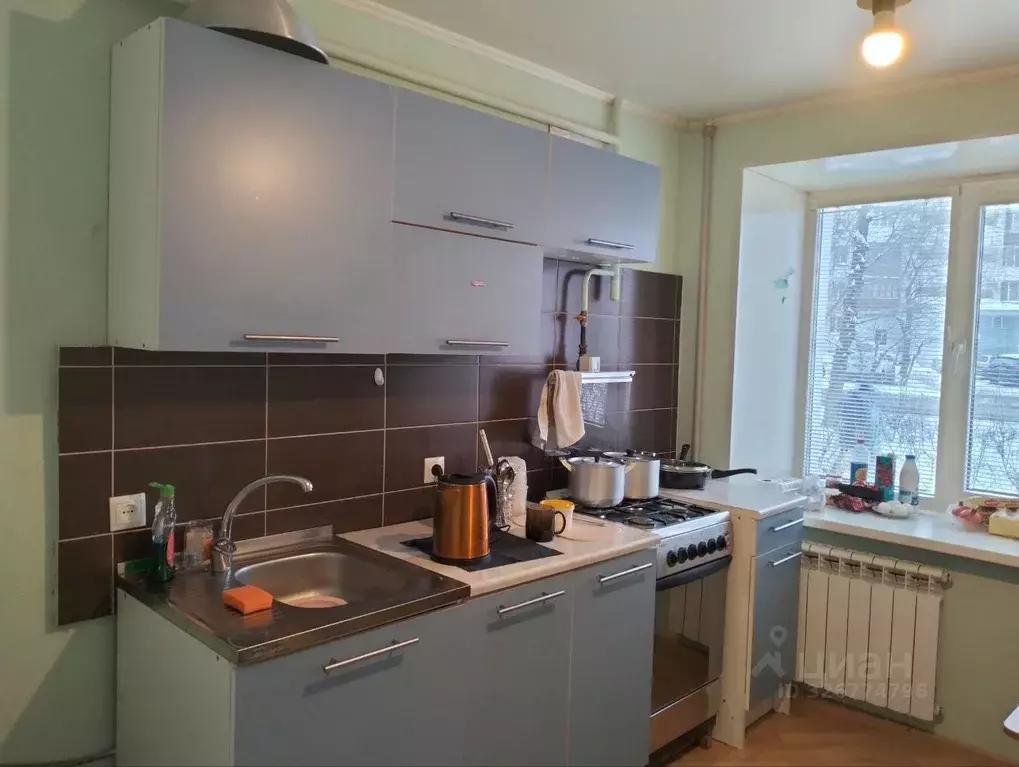 2-к кв. Омская область, Омск ул. Серова, 22 (43.6 м) - Фото 1