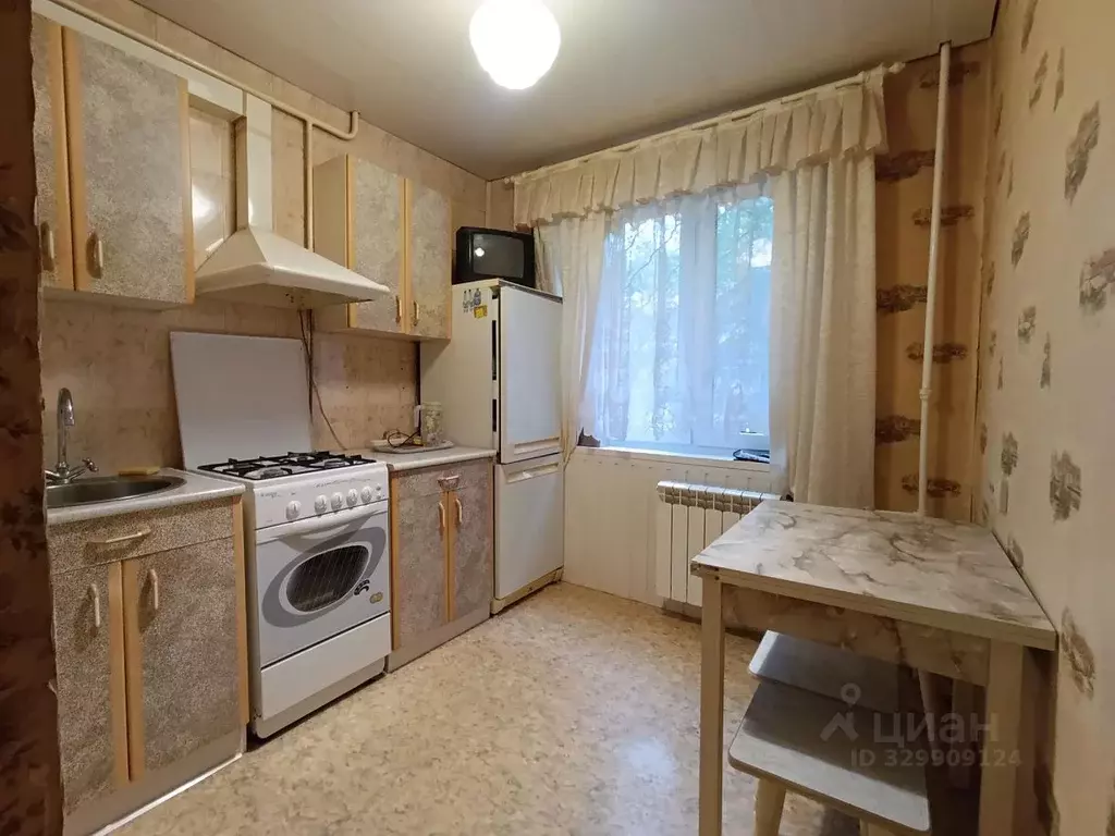 2-к кв. Московская область, Серпухов ул. Фрунзе, 4а (47.0 м) - Фото 2
