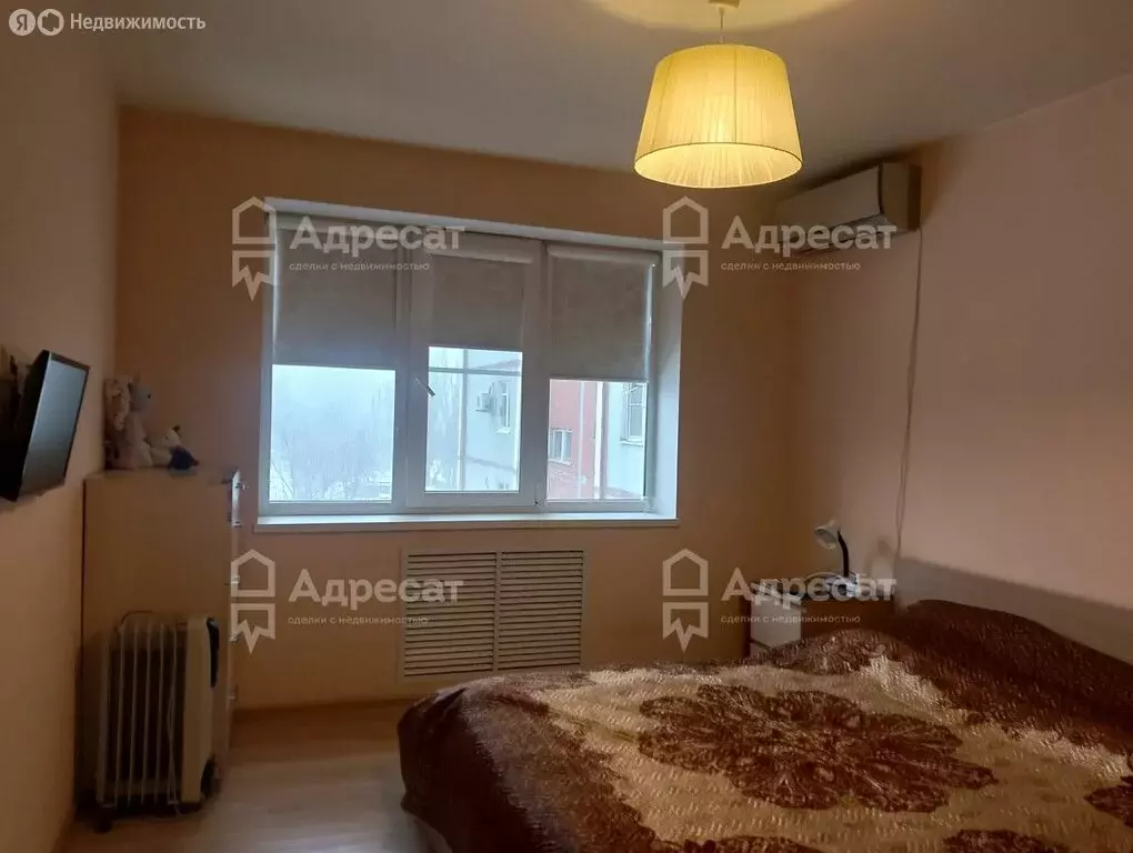 4-комнатная квартира: Волгоград, улица Милиционера Буханцева, 2 (76.1 ... - Фото 1