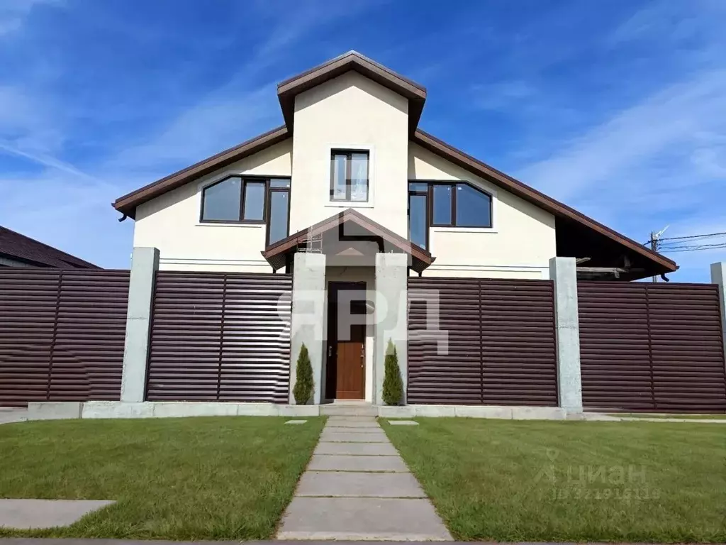 Дом в Ростовская область, Таганрог ул. Владимира Высоцкого (218 м) - Фото 1