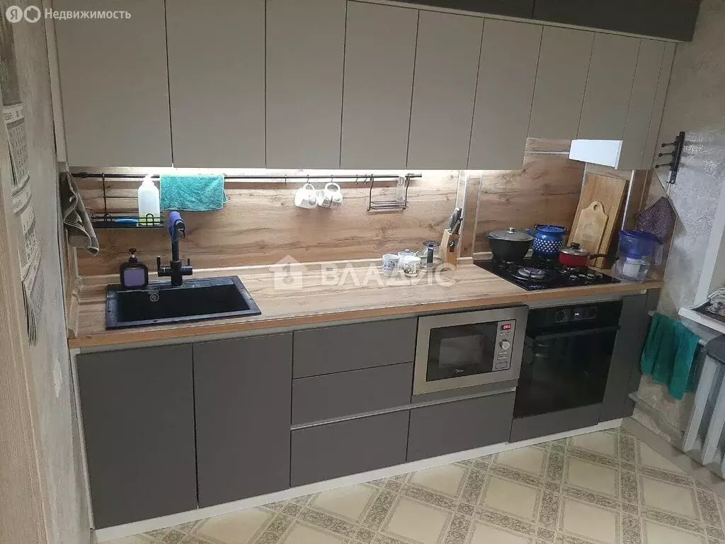 3-комнатная квартира: Владимир, улица Безыменского, 21Б (67.4 м) - Фото 1