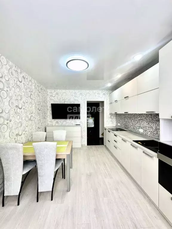 2-к кв. Ямало-Ненецкий АО, Ноябрьск ул. Ленина, 78 (51.5 м) - Фото 1