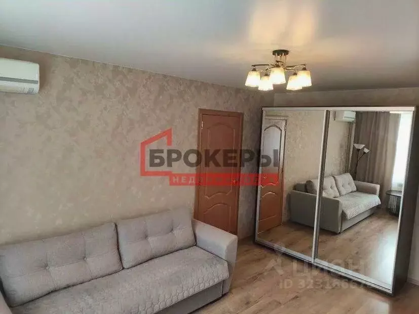 2-к кв. Севастополь просп. Октябрьской Революции, 56А (50.6 м) - Фото 1