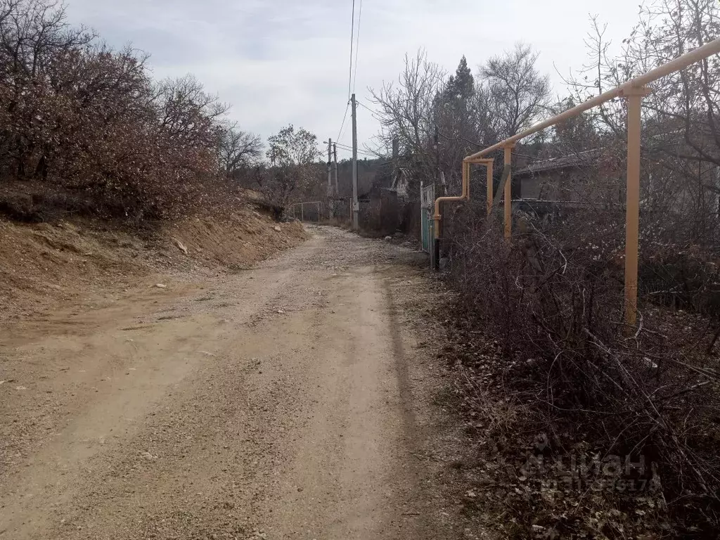 Участок в Севастополь Мекензиевы Горы садоводческое товарищество,  ... - Фото 2