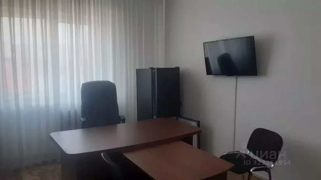 Офис в Адыгея, Майкоп ул. Хакурате, 636 (25 м) - Фото 1