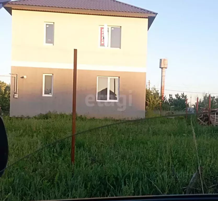 Дом в Саратовская область, Энгельс ул. Шелковичная, 88 (129 м) - Фото 0