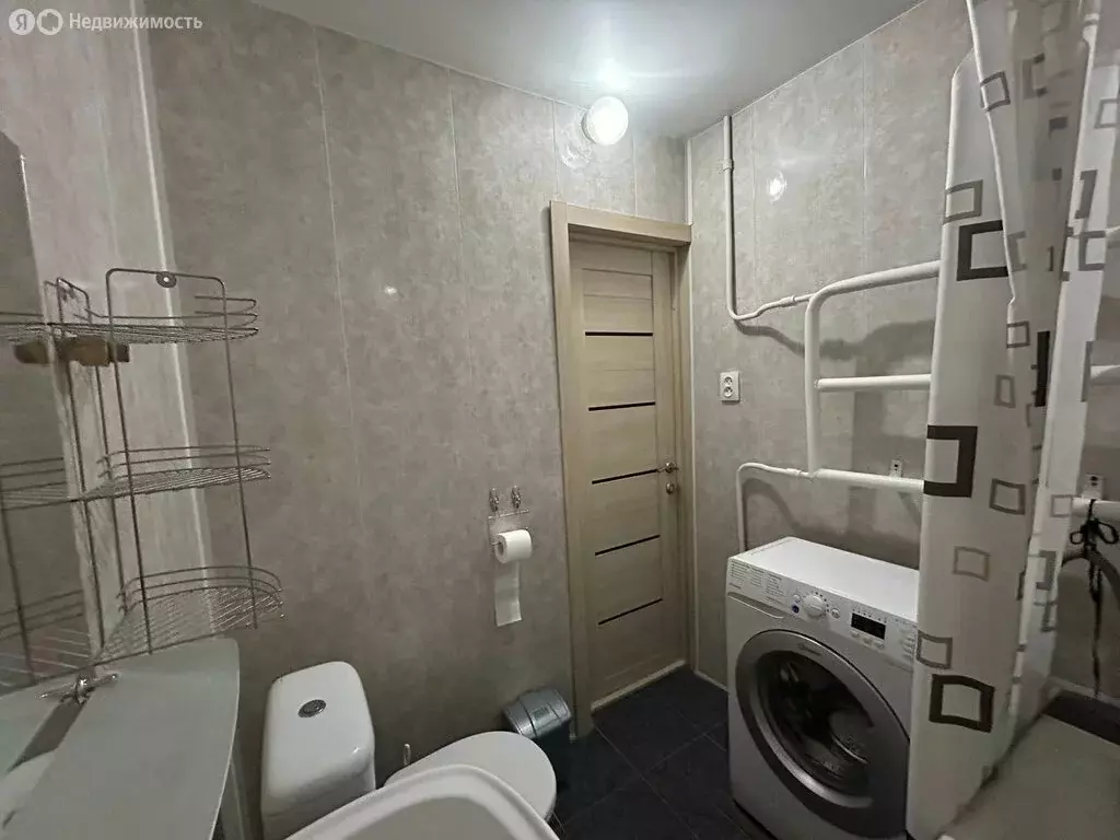 2-комнатная квартира: Киров, улица Ивана Попова, 20 (42.9 м) - Фото 0