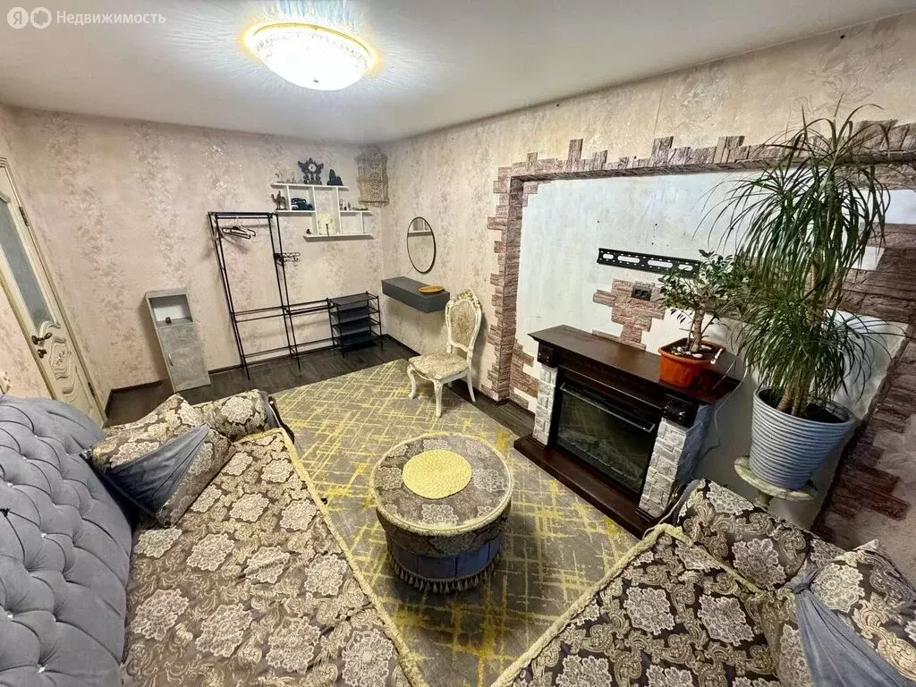 3-комнатная квартира: Новый Уренгой, район Северная Жилая Часть, ... - Фото 2