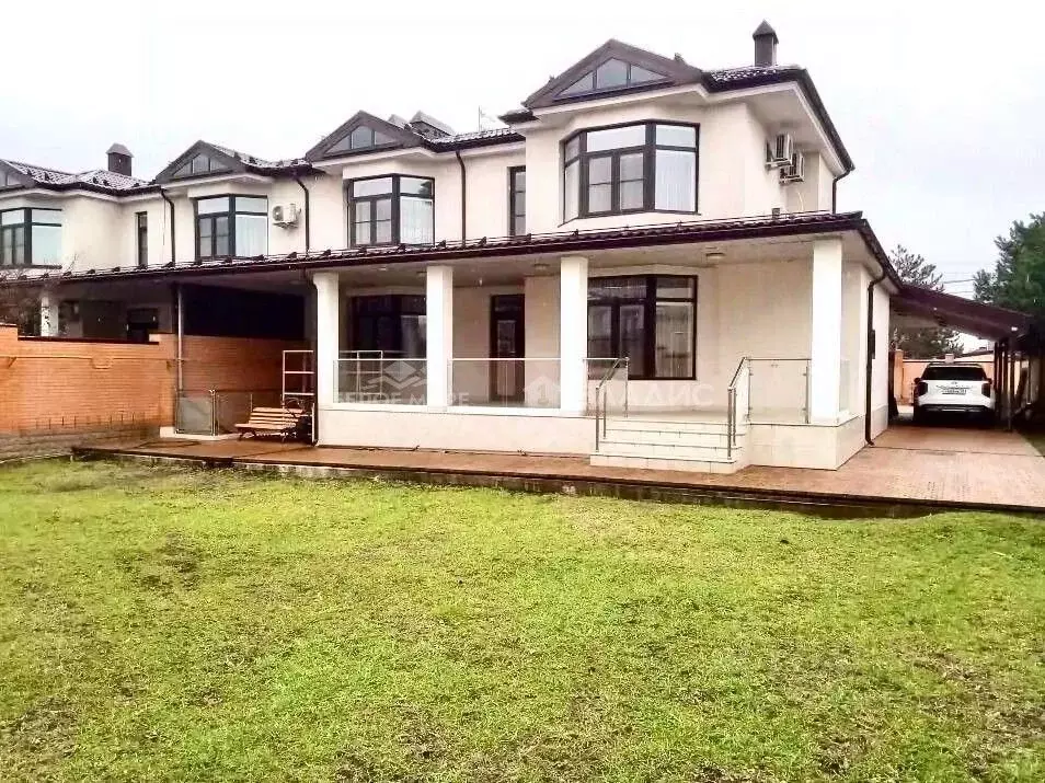 Дом в Краснодарский край, Краснодар ул. Платановая, 17 (360 м) - Фото 0