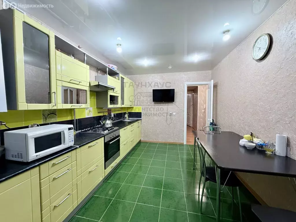 3-комнатная квартира: Нефтекамск, улица Карла Маркса, 15А (77 м) - Фото 2