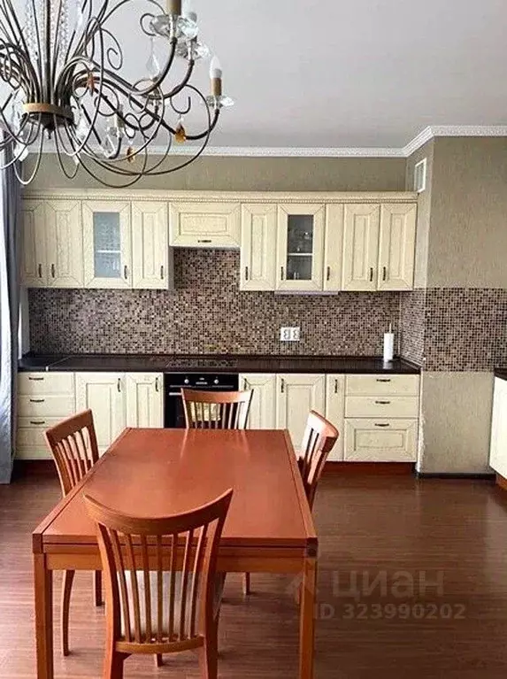 3-к кв. Санкт-Петербург Хасанская ул., 10к2 (100.0 м) - Фото 1