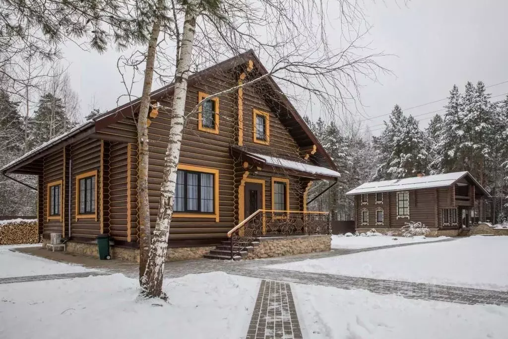 1-к кв. Калужская область, Юхнов ул. Братьев Луканиных (200.0 м) - Фото 2