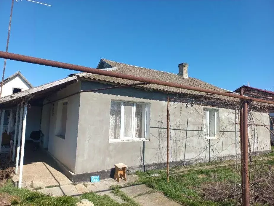 Дом в Крым, Сакский район, с. Фрунзе ул. Октябрьская, 62 (57 м) - Фото 1