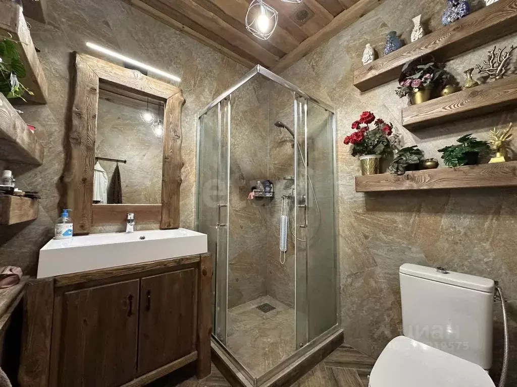 Дом в Свердловская область, Арамиль Рабочая ул., 1 (492 м) - Фото 1