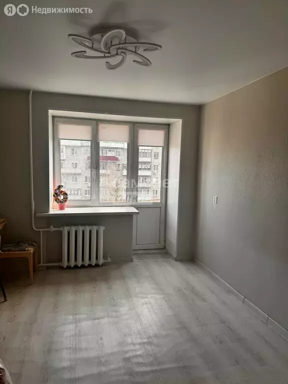 3-комнатная квартира: Рыбинск, улица Кирова, 32 (66.7 м) - Фото 2