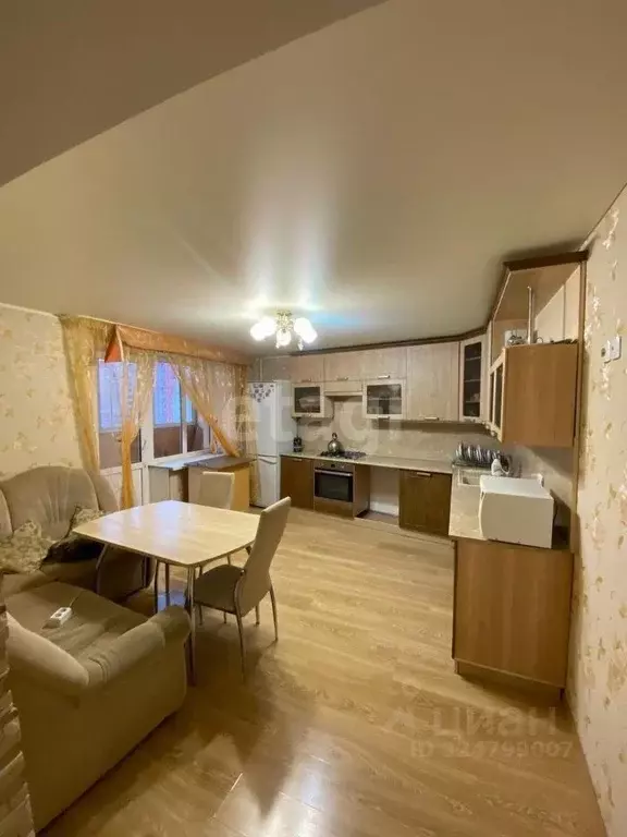 3-к кв. Башкортостан, Стерлитамак ул. Артема, 70 (100.0 м) - Фото 0