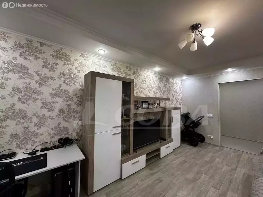 3-комнатная квартира: Тюмень, Камчатская улица, 2 (65.2 м) - Фото 1