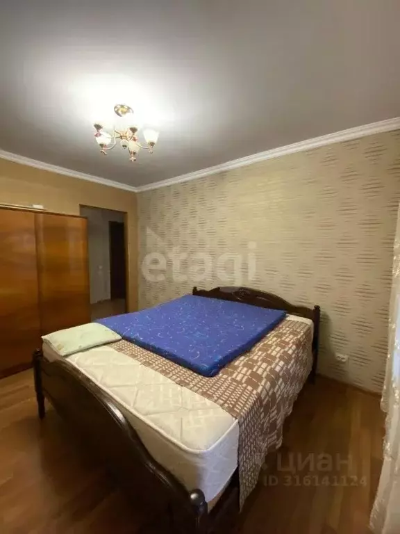 2-к кв. Ставропольский край, Кисловодск ул. Андрея Губина (60.0 м) - Фото 0