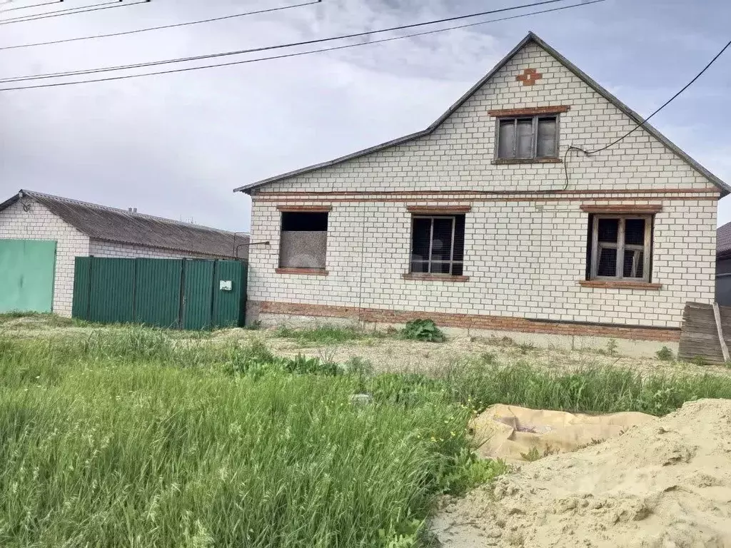Дом в Белгородская область, Новооскольский муниципальный округ, с. ... - Фото 0