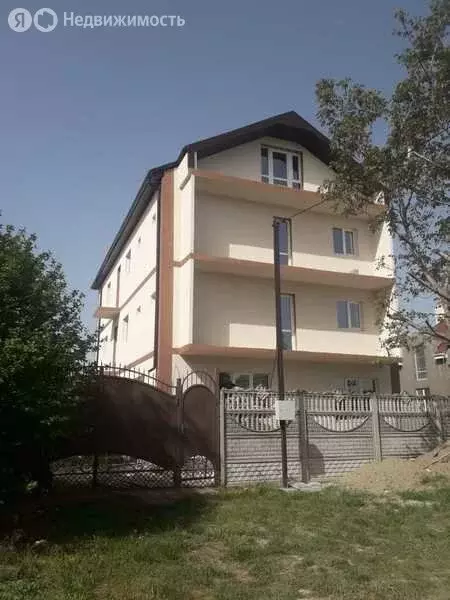 Дом в село Витязево, Родниковая улица (330 м) - Фото 2