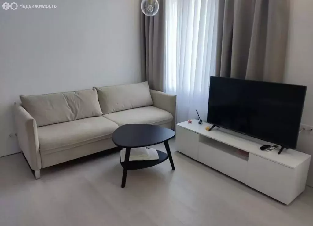 Квартира-студия: Краснодар, улица Героя А.А. Аверкиева, 1 (32 м) - Фото 1
