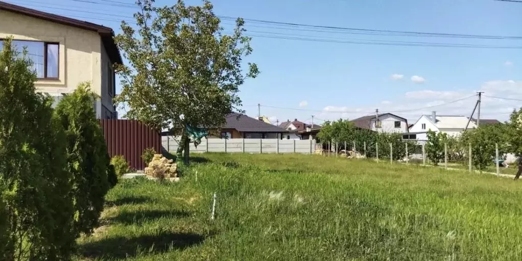 Участок в Крым, Симферопольский район, с. Мирное ул. Светлая, 13 (5.0 ... - Фото 1