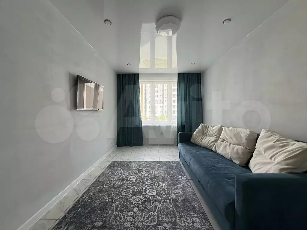 1-к. квартира, 40 м, 3/18 эт. - Фото 1