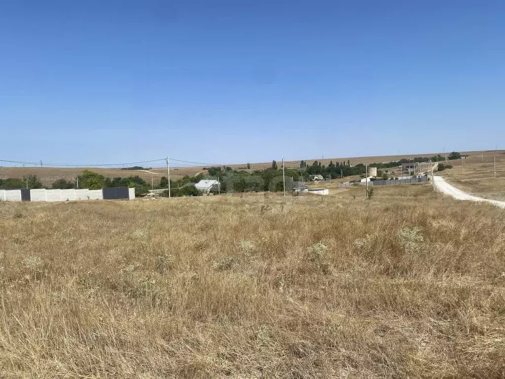 Участок в Крым, Симферопольский район, Перовское с/пос, с. Ключи ул. ... - Фото 2