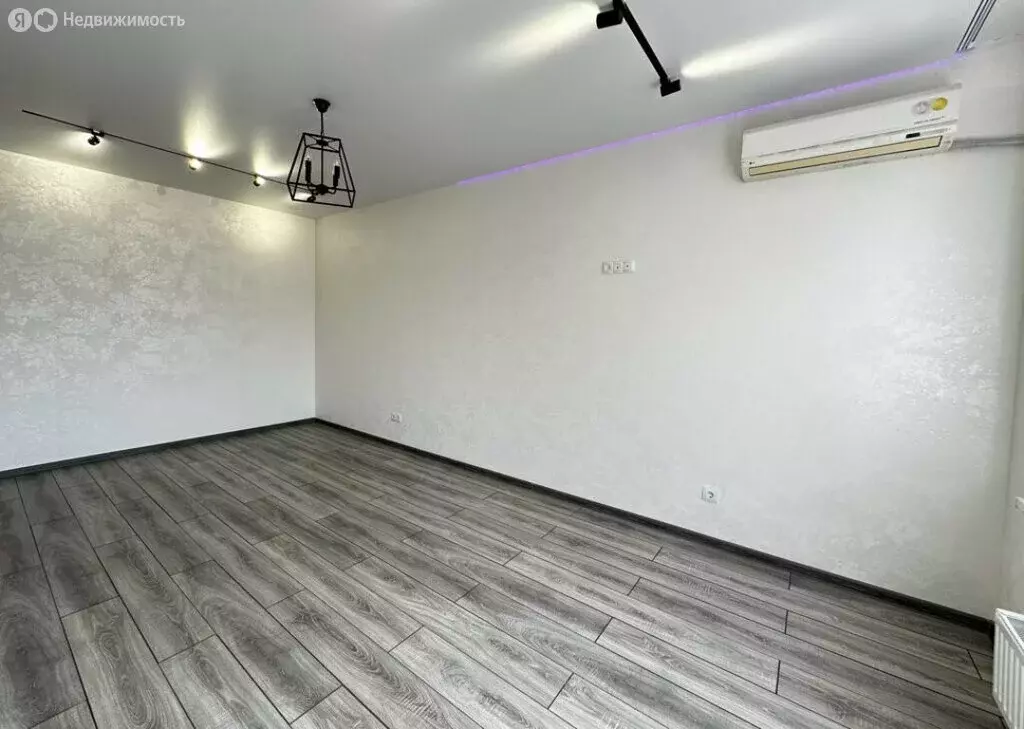 1-комнатная квартира: Краснодар, улица Красных Партизан, 1/4к7 (43.4 ... - Фото 2