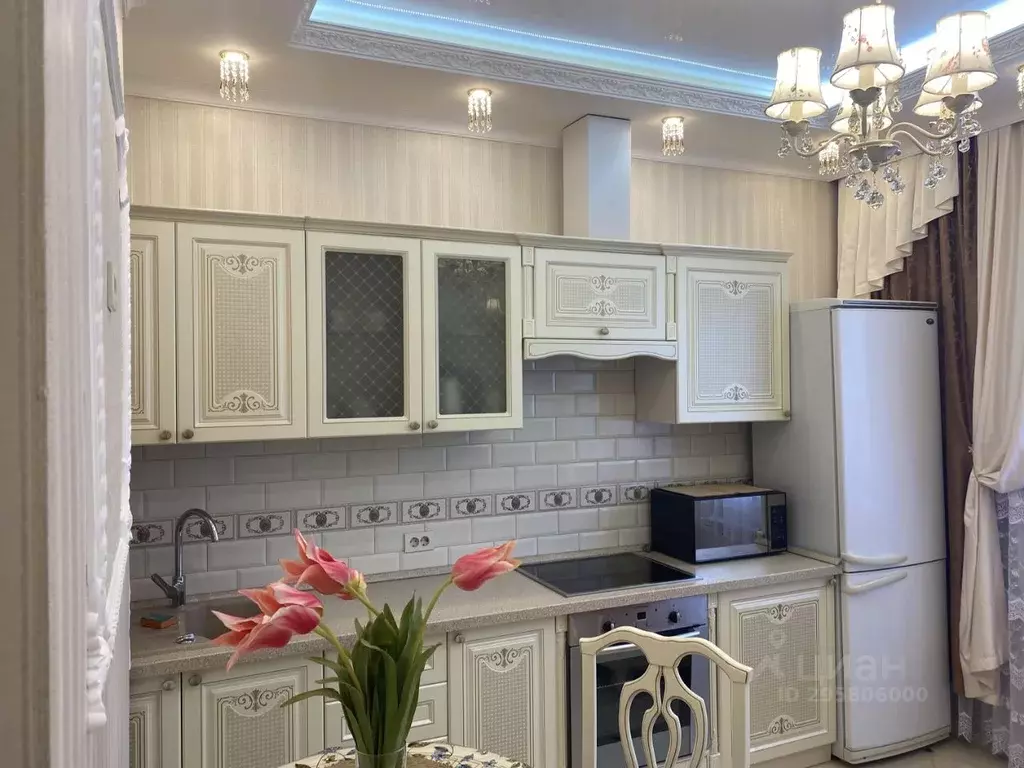 1-к кв. Курская область, Курск просп. Вячеслава Клыкова, 92 (46.5 м) - Фото 0