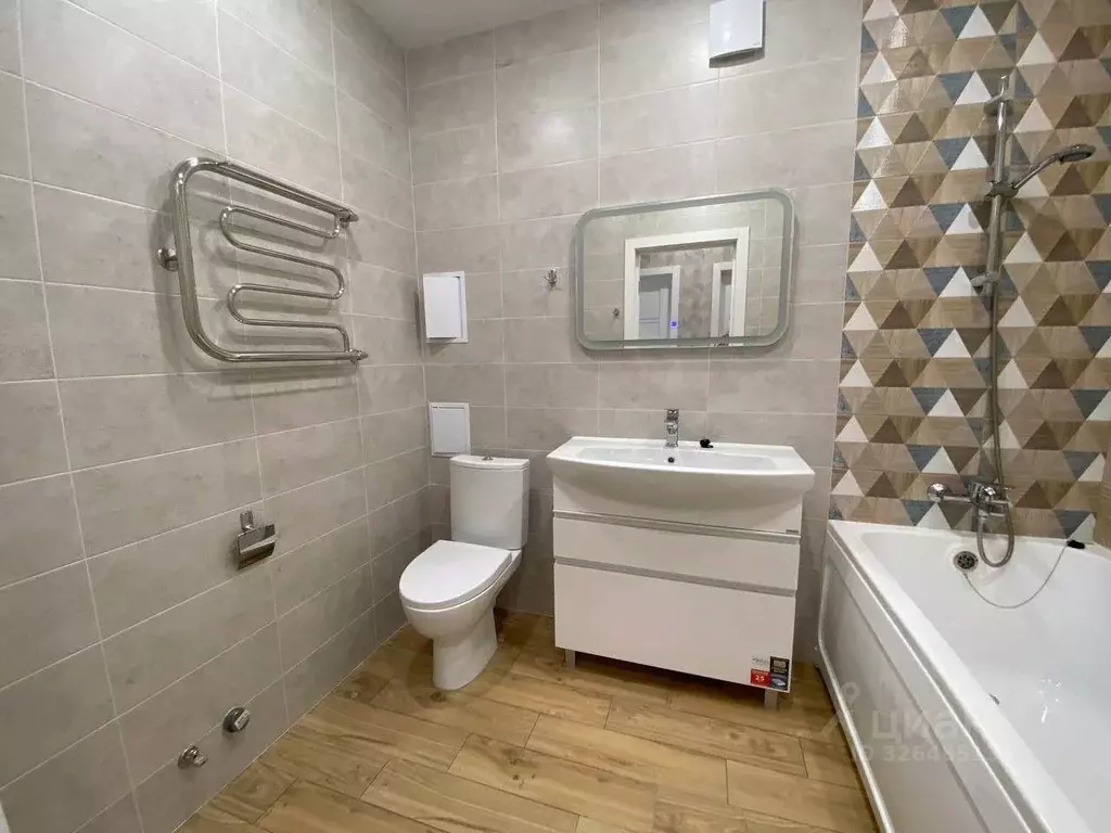 2-к кв. Калининградская область, Пионерский Октябрьская ул., 3Б к1 ... - Фото 1