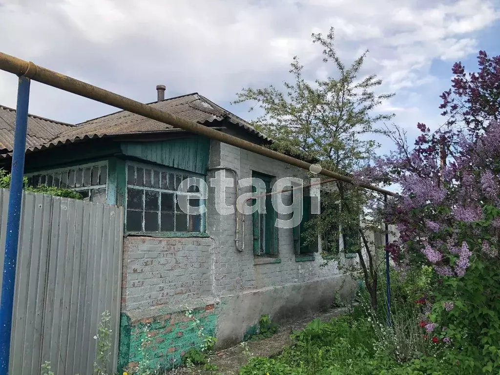 Дом в Белгородская область, Валуйки ул. Суржикова (45 м) - Фото 0