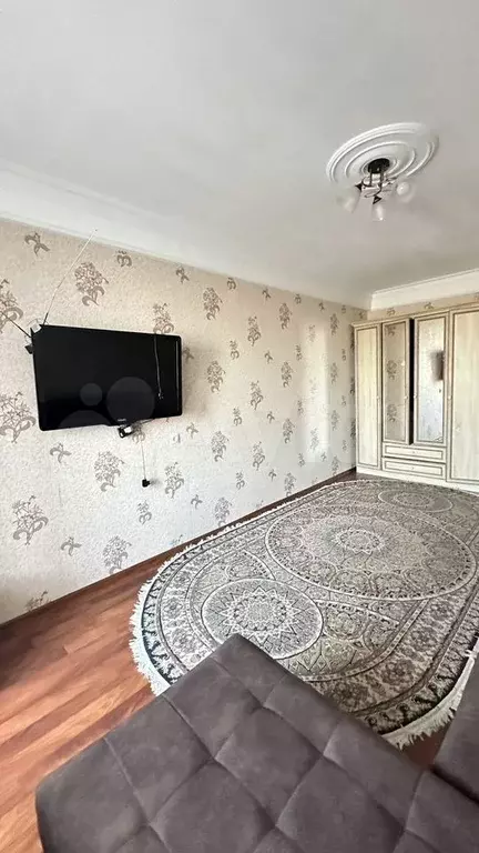 1-к. квартира, 40 м, 6/10 эт. - Фото 0