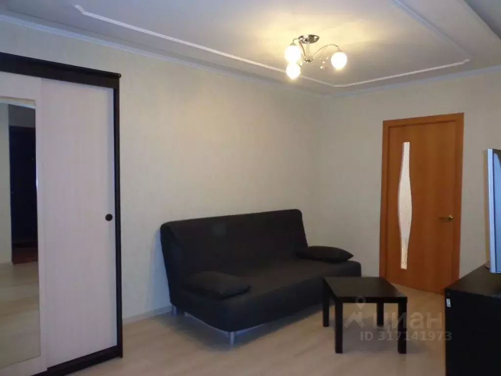3-к кв. Омская область, Омск Волочаевская ул., 19 (48.0 м) - Фото 0