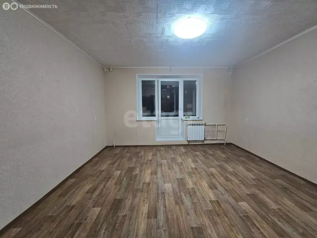 3-комнатная квартира: Миасс, проспект Октября, 64 (65 м) - Фото 1