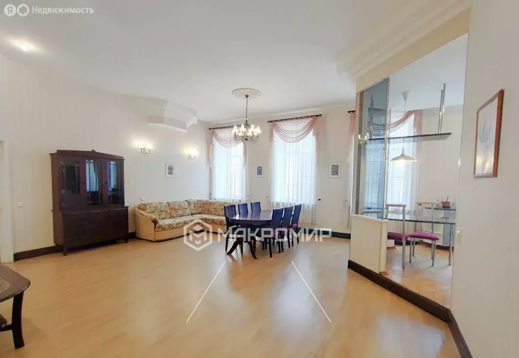 3-комнатная квартира: Санкт-Петербург, улица Рубинштейна, 11 (128.2 м) - Фото 0