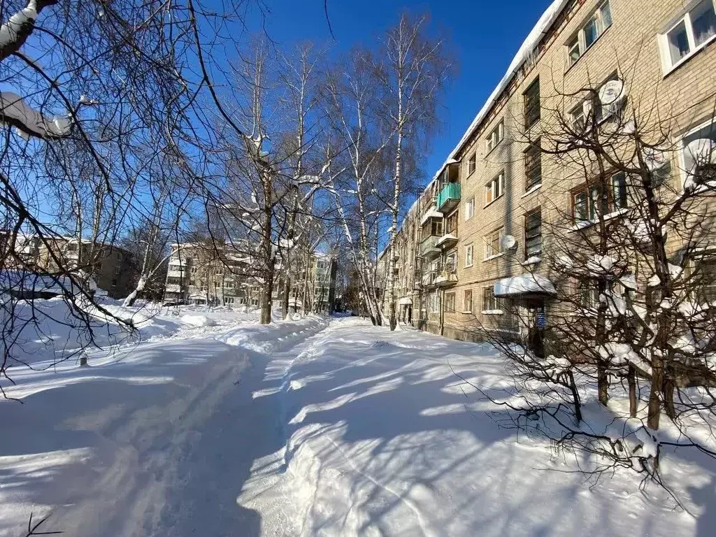 Комната Владимирская область, Ковров ул. Киркижа, 15 (10.0 м) - Фото 1