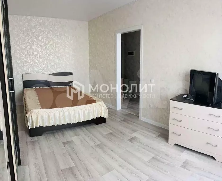 1-к кв. Белгородская область, Старый Оскол Космос мкр, 11 (40.0 м) - Фото 1