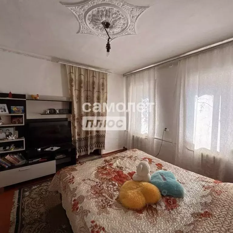 Дом в Краснодарский край, Апшеронск ул. Короленко (99 м) - Фото 1