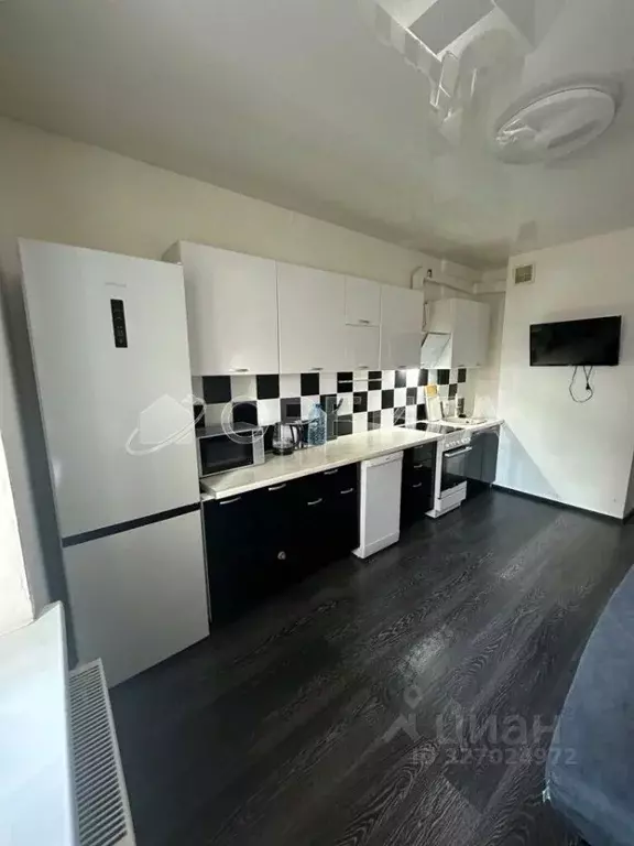 1-к кв. Тюменская область, Тюмень ул. Мельникайте, 2к7 (39.7 м) - Фото 1