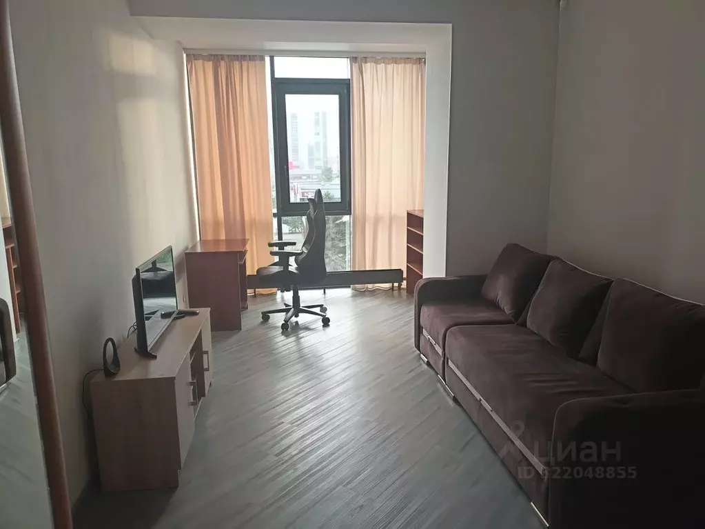 1-к кв. Красноярский край, Красноярск ул. Авиаторов, 4В (44.0 м) - Фото 1
