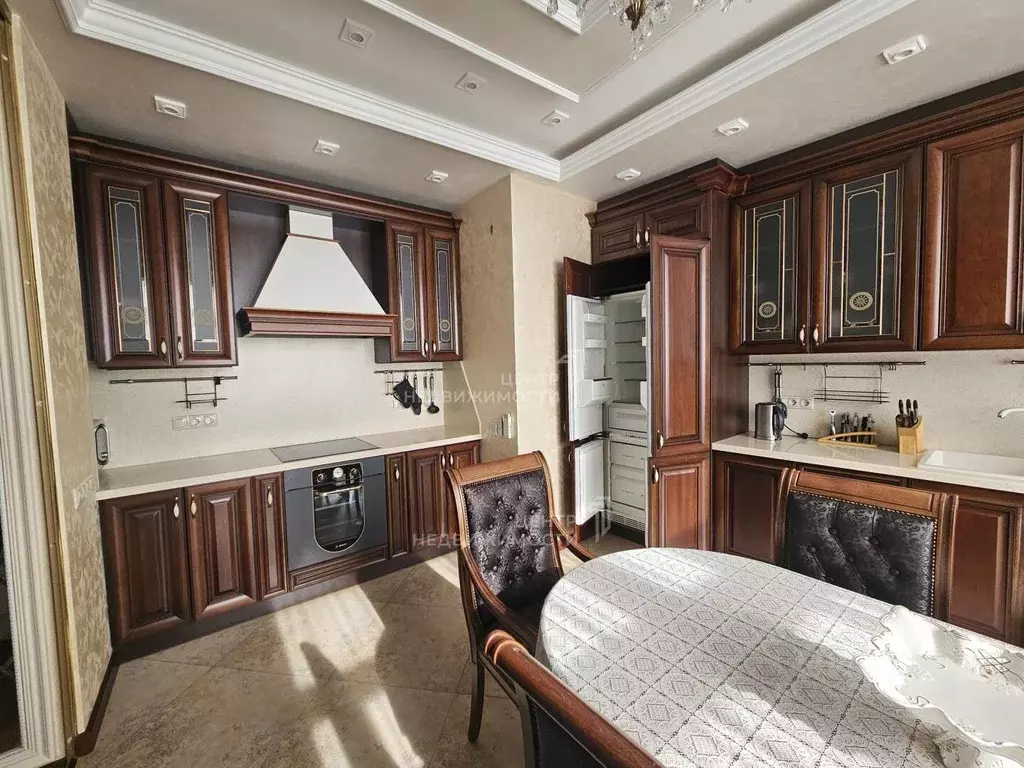 2-к кв. Татарстан, Казань ул. Сибгата Хакима, 17 (70.0 м) - Фото 1