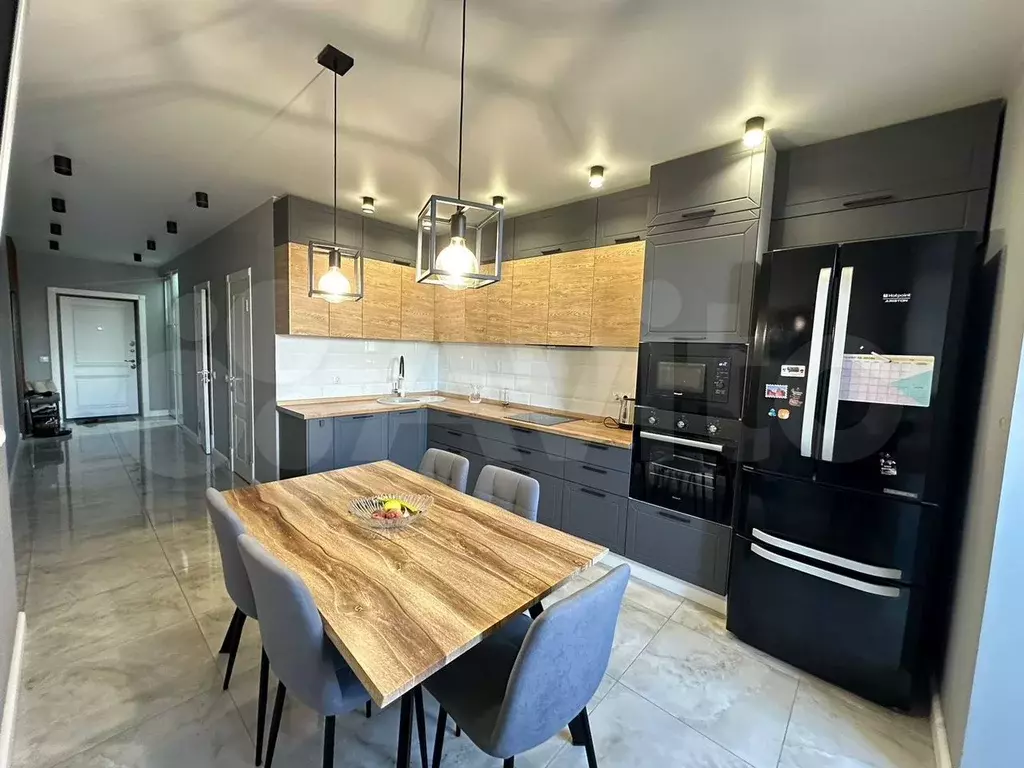 3-к. квартира, 80 м, 13/17 эт. - Фото 0